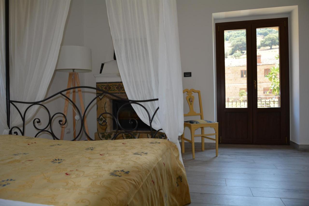 Antico Borgo Buonanotte Hotel San Mauro Castelverde ภายนอก รูปภาพ